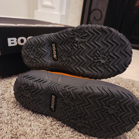 Bogs Kids Orange and Gray Boots - Picture 4 of 4